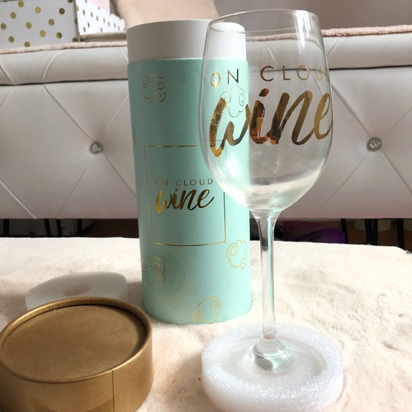 Fancy Wine Glass - Picture 1 of 7